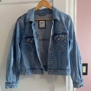 Abercrombie & Fitch - Women’s 80s Denim Jacket